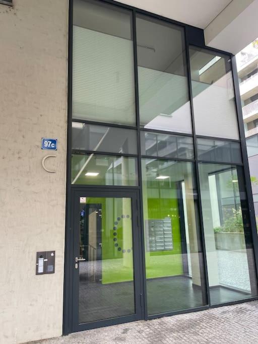 Apartment Karel With Garage Parking Prag Exterior foto